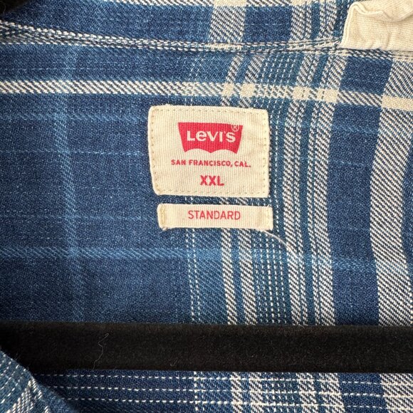 Levi Mens Shirt - Picture 3 of 5